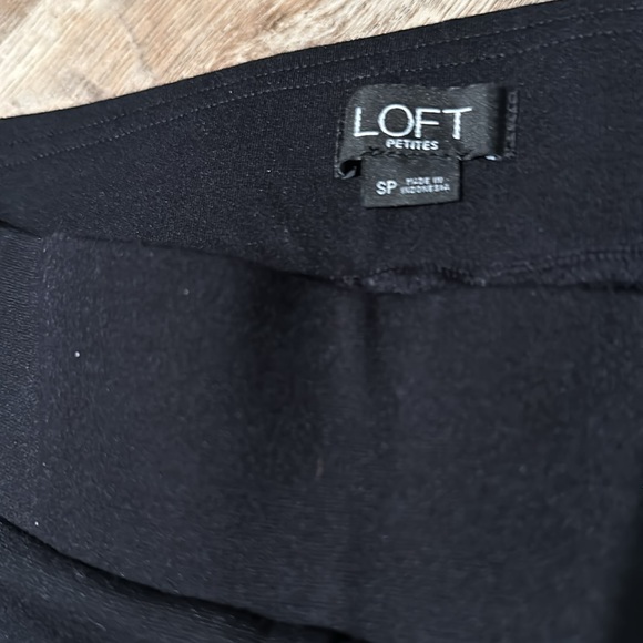 LOFT Ponte Leggings - Picture 4 of 5